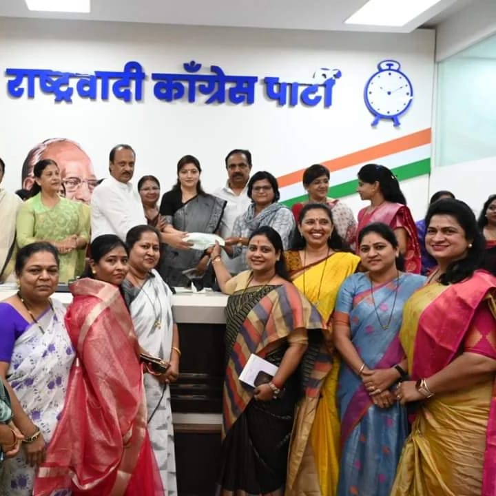 देशभरात आणि राज्यभरात अनेक घटना घडत असल्याने लोकांचा आज उद्रेक होत आहे. या गोष्टीबाबत प्रबोधन करणे गरजेचे - जयंतराव पाटील