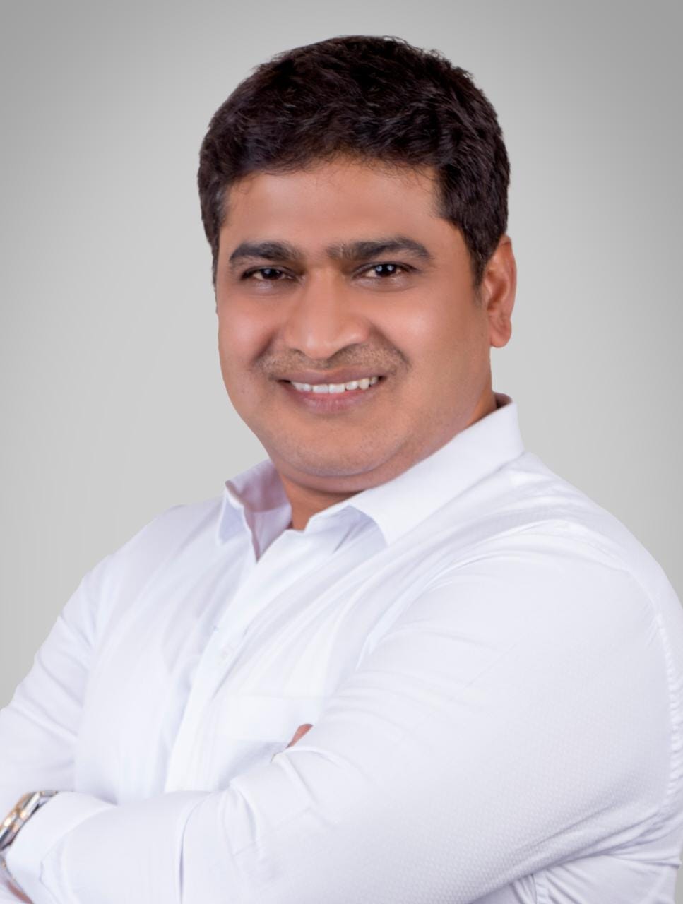 अदानींच्या आशिर्वादाने निम्मे पुणे अंधारात - अजित गव्हाणे