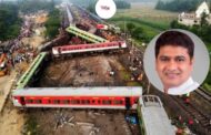 ओडिशा रेल्वे अपघात रेल्वेमंत्र्यांनी नैतिक जबाबदारी स्वीकारून राजीनामा द्यावा- अजित गव्हाणे यांची मागणी:; अपघातातील मृतांना शहर राष्ट्रवादीकडून श्रद्धांजली