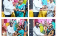 नवरात्र महोत्सव यानिमित्त पिंपळेगुरव,नवीसांगवी या ठिकाणी मराठवाडा जनविकास संघाच्या वतीने  माता पिता बंधू भगिनी जेष्ठ नागरिक युवक युती यांना विविध कार्यक्रम मध्ये *  वृक्षदान  *ज्ञानेश्वरी ग्रंथ  आणि हस्तलिखित एकनाथी भागवत वाटप करण्यात आले*