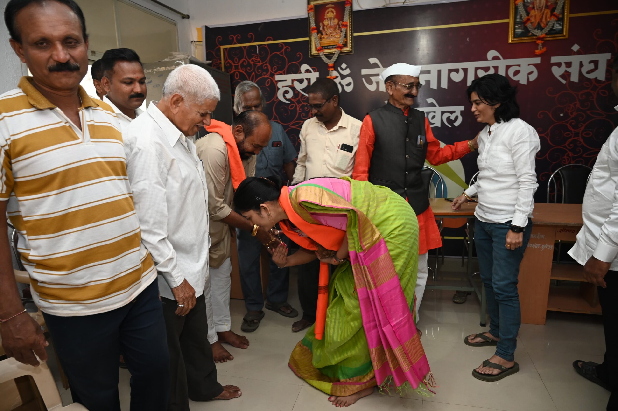 सुशिक्षित आणि योग्य नेतृत्व निवडण्याची वेळ