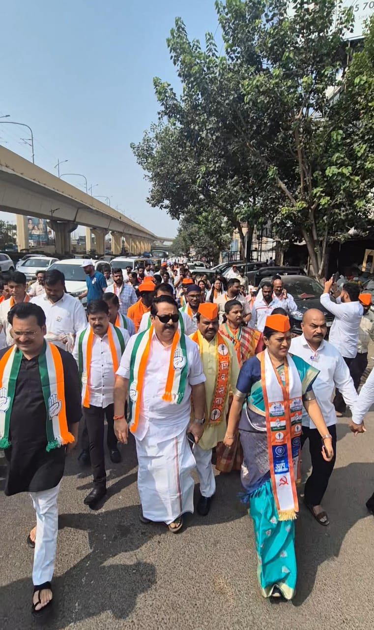 कासारवाडीत सुलक्षणा शिलवंत यांचे जल्लोषात स्वागत  प्रचार दौऱ्यात ऑल इंडिया काँग्रेस कमिटीचे सेक्रेटरी श्रीवर्धन यांचाही सहभाग