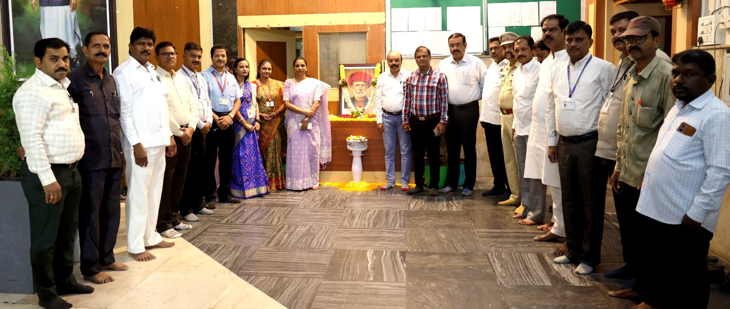 महापालिकेच्या वतीने क्रांतीसुर्य महात्मा जोतीराव फुले यांच्या जयंतीनिमित्त अभिवादन...*