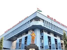 पाटबंधारे विभागाला डावलून पवना नदीच्या पूररेषेत गृहप्रकल्प बांधकामाना परवानगी…