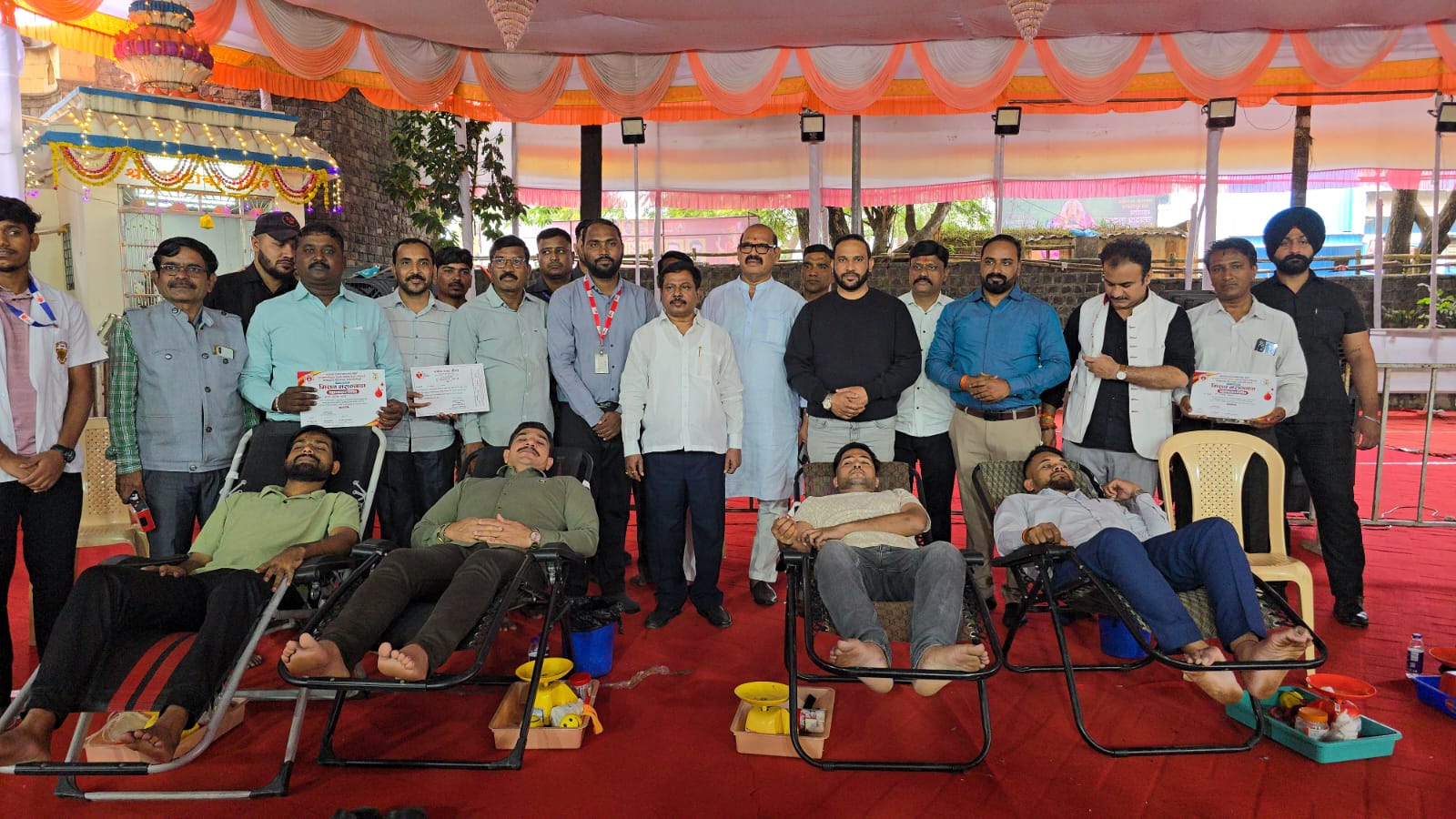 राजमाता जिजाऊ शिक्षण प्रसारक मंडळाचे, कला, वाणिज्य व विज्ञान महाविद्यालयाच्या BBA(CA) विभागा मधील , 15 वर्षांपासून कार्यरत असणाऱ्या प्रा. रुपाली बाळासाहेब माने आणि प्रा . प्रणिता विश्वानाथ मारोडकर यांना ग्रीन वर्ल्ड व जाधवर ग्रुप ऑफ इन्स्टिट्यूट्स यांच्या संयुक्तविद्यमाने डॉ.सर्वपल्ली राधाकृष्णन शिक्षकरत्न पुरस्कार प्रदान करून गौरविण्यात आले